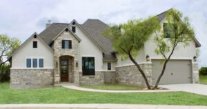 Raul Front Exterior